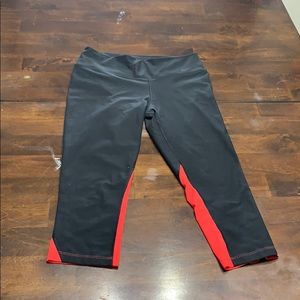 Nike cropped workout leggings